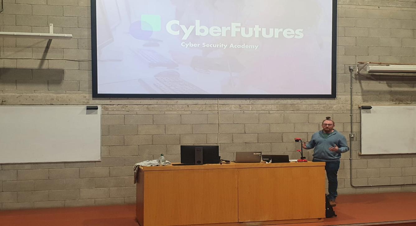 George O'Mahony speaking at Computer Science Night in MTU.